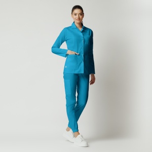 Uniformă medicală Nora cu jachetă mânecă lungă și pantaloni jogger-Turqoise