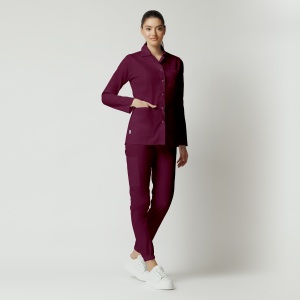 Uniformă medicală Nora cu jachetă mânecă lungă și pantaloni jogger-Visiniu