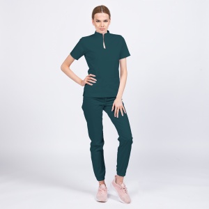 Uniforma medicala STIL stretch cu pantaloni jogger pentru femei-Verde Marin - Img 1