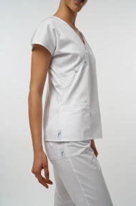 Uniforma medicala DOLL cu bluza cambrata si pantalon jogger -Visiniu - Img 5