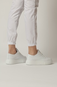 Uniformă Medicală Kult Stretch cu Inserție Verticală și Pantalon Jogger – Bleumarin/Alb - Img 6