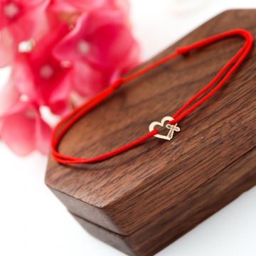 Bratara Heart Collection cu snur si inimioara cu cruciulita din aur 14k - Img 3