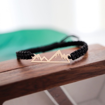 Bratara cu snur si peisaj muntos din aur 14k - Img 2