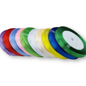 Rolă banda de satin de 1 cm x 22 m