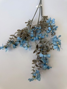 Crenguta artificiala cu floricele bleu