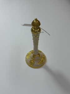 Microfon alb dantelat 18 cm - Alb cu auriu - Img 1