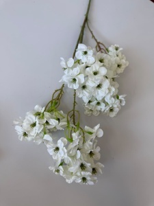 Buchet artificial cu floricele albe