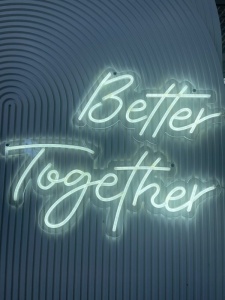Mesaj luminos "Better together" - Img 2