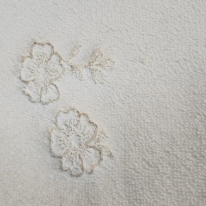 Broderie pe prosop