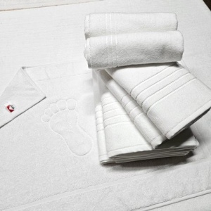 Set familie prosoape bumbac alb