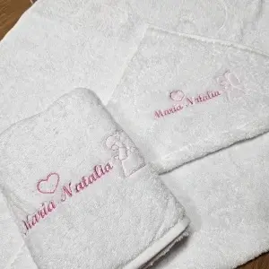 Set prosoape Bebe bumbac 90x90 cu capison + prosop fata 50x90 - personalizate - Img 1