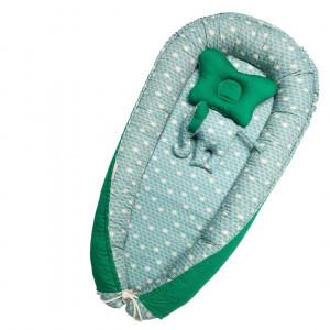 SET Baby Nest Verde Elefanți cu Pernă și Jucărie