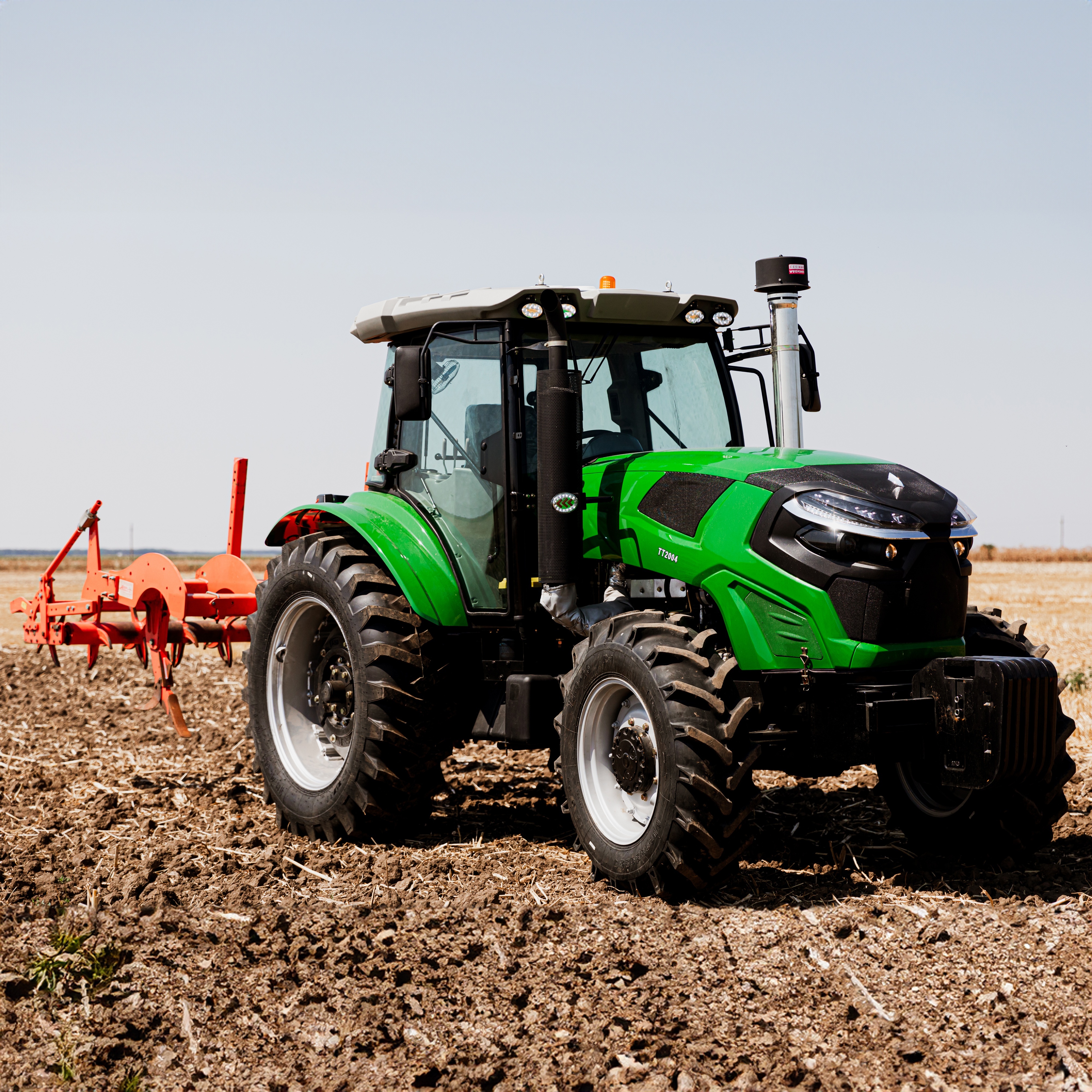 Tractor 200CP - vedere principală
