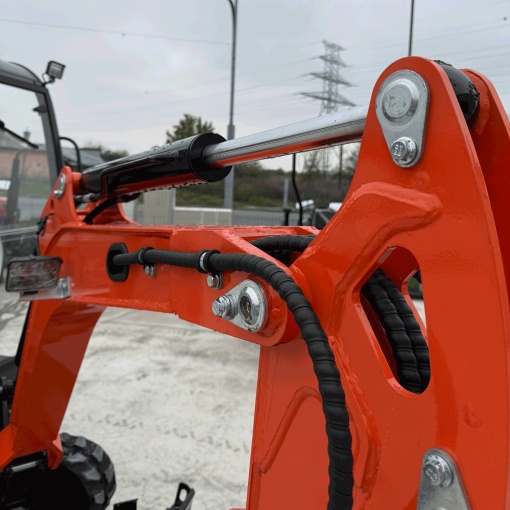 Mini Excavator, NT- E25, cu cabina telescopica si inclinare laterala - Img 13
