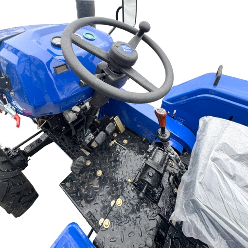 Tractor Heimdall 30CP, 4x4 - Img 12