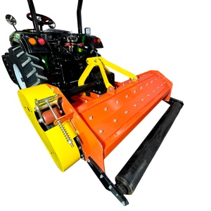 Tocator vegetatie pentru tractor