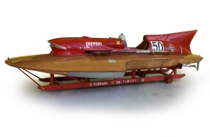 1610 ARNO XI FERRARI 800KG HYDROPLANE 1953, EDITIE SPECIALA Navomodel Amati, Scara 1:8, Lungime: 79cm - Img 2