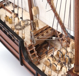 Navomodel Caravel La Niña, scara 1:65 Kit machetă navă din lemn - Artesania Latina - Img 5