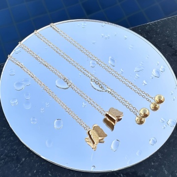 Cercei Luxe cu lantisor din Inox placati cu AUR 18K - Img 2