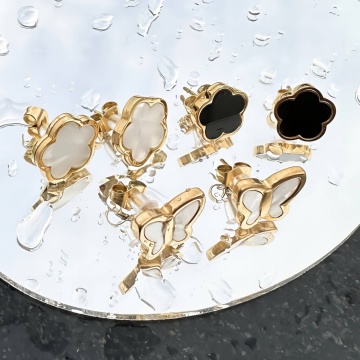 Cercei Stud Black Flower din Inox placat cu AUR 18K - Img 2
