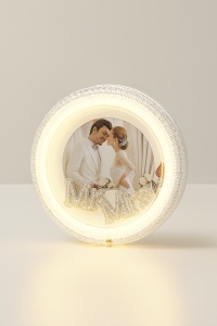 Ramă Foto LED Rotundă „Mr & Mrs”