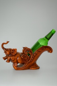 Statuetă Elefant Suport de Vin - ”Orvalin”