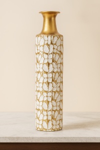 Vază decorativă metal - "Golden Bloom"