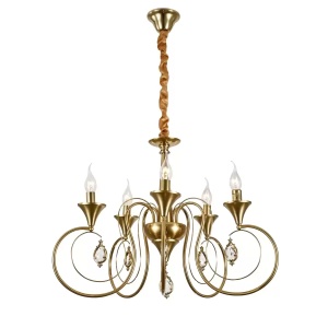 Candelabru clasic auriu cu brațe curbate și elemente decorative, ideal pentru living elegant
