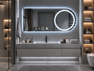 Oglinda moderna pentru baie cu LED, functii smart, inel luminos pentru cosmetica si senzor de miscare