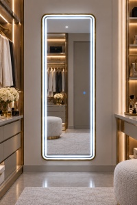 Oglinda LED verticala cu rama aurie si buton touch, design modern pentru dressing