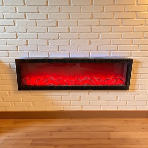 Șemineu electric decorativ panoramic cu telecomandă și iluminare multicolor, ideal pentru living modern