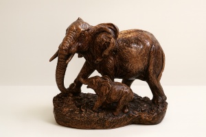 Statuetă elefant - „Elara”