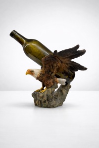 Statueta Vultur Suport de Vin - "Edrion"