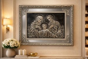 Tablou Sfânta Familie cu ramă ornamentată argintie și contur din oglindă, decor religios pentru interior
