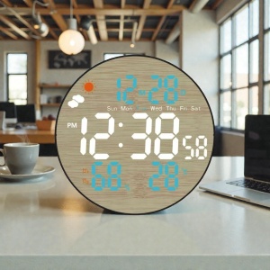Ceas digital rotund cu afișaj LED, efect lemn, temperatură, umiditate, dată și prognoză meteo, design modern pentru interior.