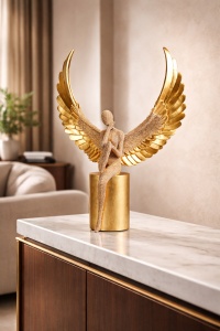 Statueta inger cu aripi aurii, decor modern elegant pentru interior