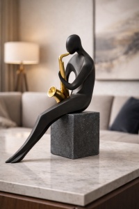 Statueta decorativa abstracta artist la saxofon, figurina moderna eleganta pentru living