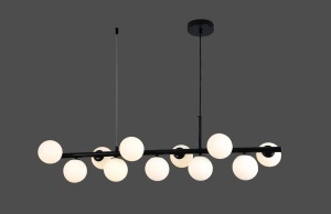 Lustră modernă lineară neagră cu globuri luminoase opal, design minimalist pentru iluminat decorativ suspendat