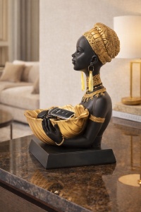 Statuetă africană decorativă cu suport în formă de frunză aurie, obiect elegant pentru bijuterii sau fructe decorative