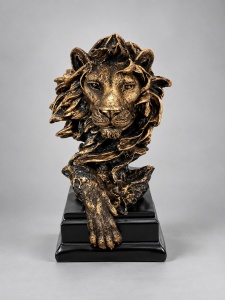 Statuetă Decorativă Leu Cu Design Simbolic - "Kavero"