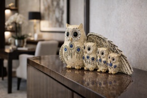 Set statuete bufnițe decorative cu pui, simbol al înțelepciunii și protecției familiei