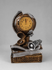 Ceas de Masă Decorativ Tematică Vintage cu Glob și Elemente de Explorare - "Orvenis"
