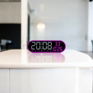 Ceas digital cu afișaj LED, telecomandă, temperatură, dată și ziua săptămânii, montaj pe perete sau pe masă, design modern