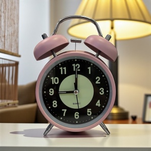 ceas masa roz cu clopotel si fosfor , cu alarma , pentru dormitor , birou