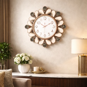 Ceas de perete modern alb cu design floral rose gold si detalii decorative elegante