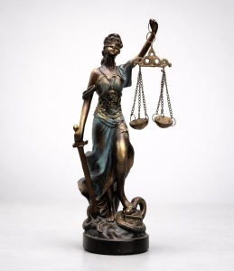 Statuetă Justiția - "Echivara" - 20cm
