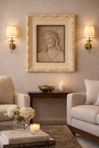 Tablou cu Iisus Hristos în ramă crem ornamentată, decor religios pentru perete