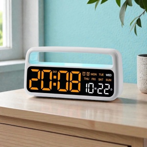 Ceas digital cu afișaj LED portocaliu, oră și dată, iluminare ambientală superioară cu culori schimbabile, design modern pentru interior