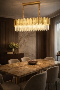 Candelabru auriu rectangular modern cu cristale, design suspendat pentru dining sau living.