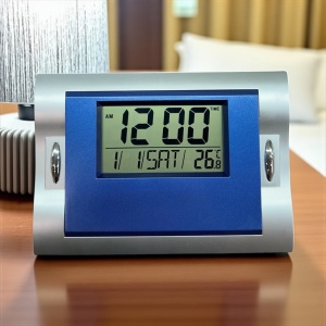 Ceas digital de birou cu afișaj LCD, funcții oră, dată, ziua săptămânii și temperatură, ideal pentru casă